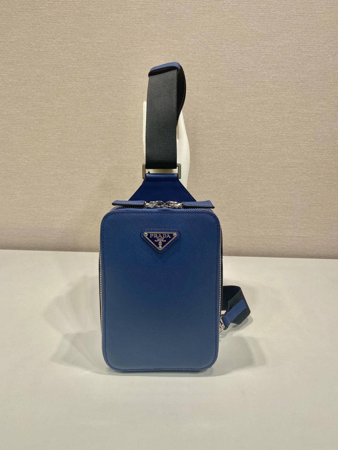 010Series-Chest Bag